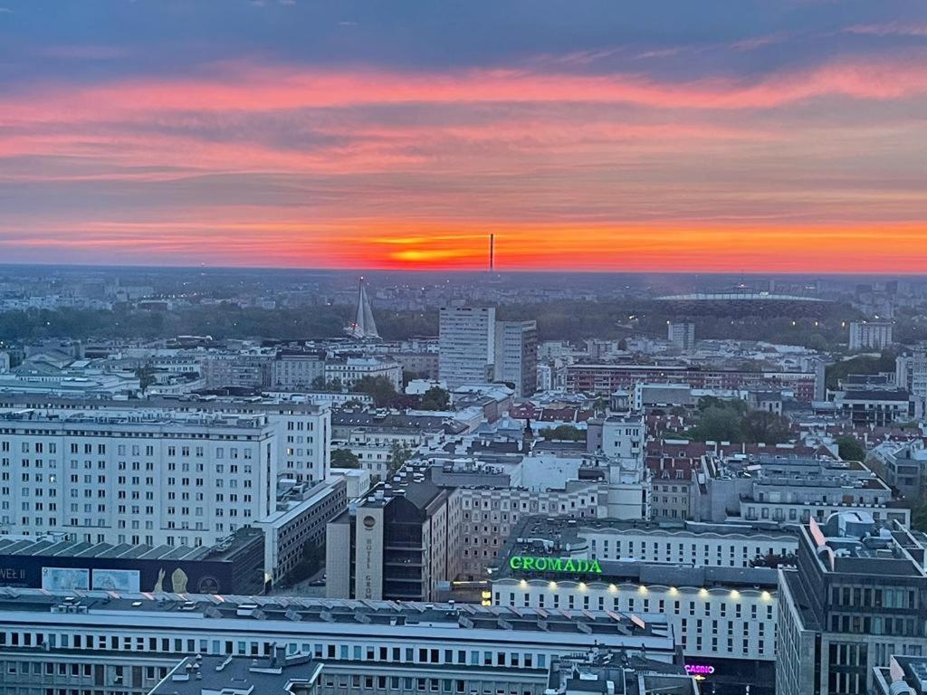 23Rd Floor 3Br Apt With Views Of ワルシャワ エクステリア 写真